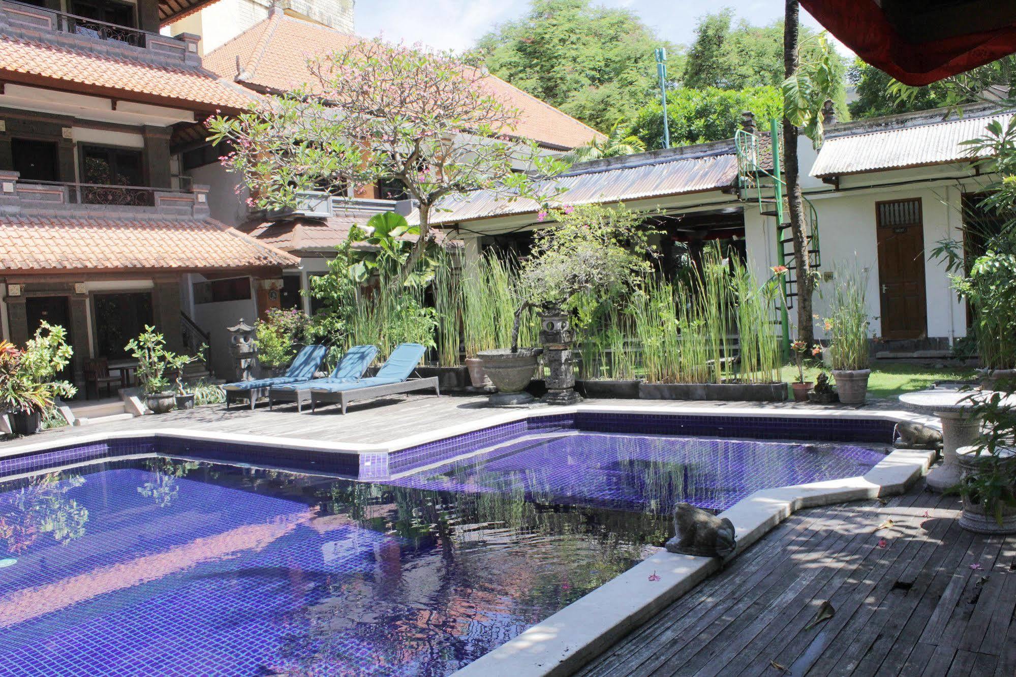 Hotel Puri Tanah Lot Kuta Lombok Exterior foto